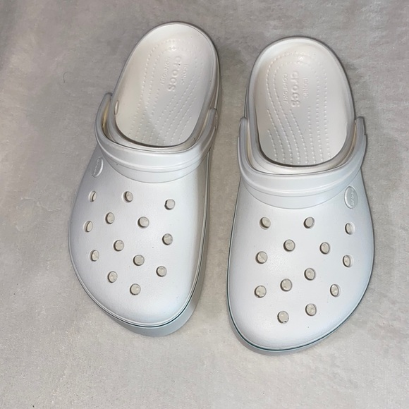 CROCS Shoes Crocs Almost New Made In Vietnam Poshmark
